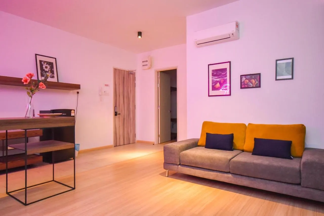 Cube 8Teens By Nest Home Johor Bahru 0*,